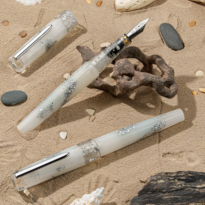 Benu Euphoria Fountain Pen White Beach