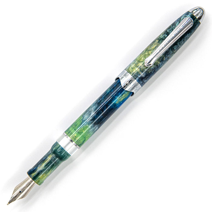 Cult Pens x Nahvalur Horizon Fountain Pen Polar Glow