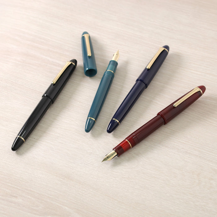 Sailor 1911 Large Casual Fountain Pen Muted Black with Gold Trim Steel Nib